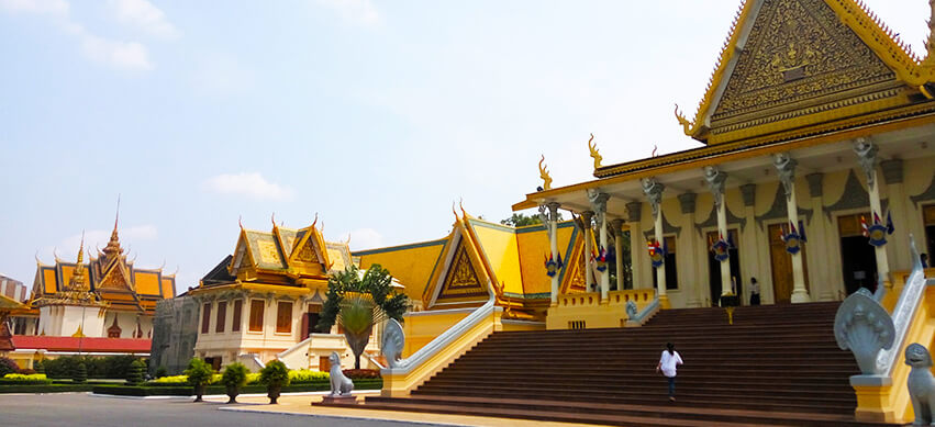 Easy Cambodia and Laos Tour 9 Nights / 10 Days
